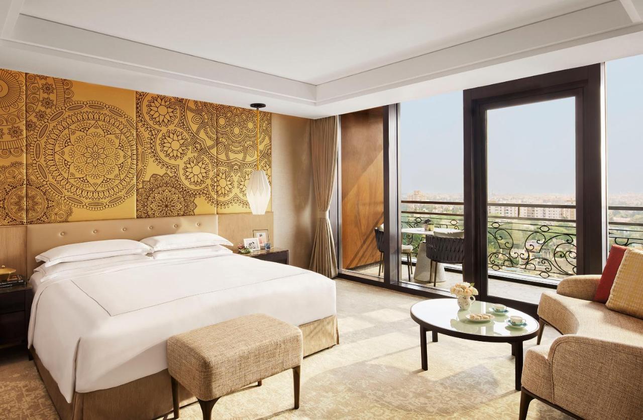 Hotel Taj Wellington Mews Čennai Exteriér fotografie
