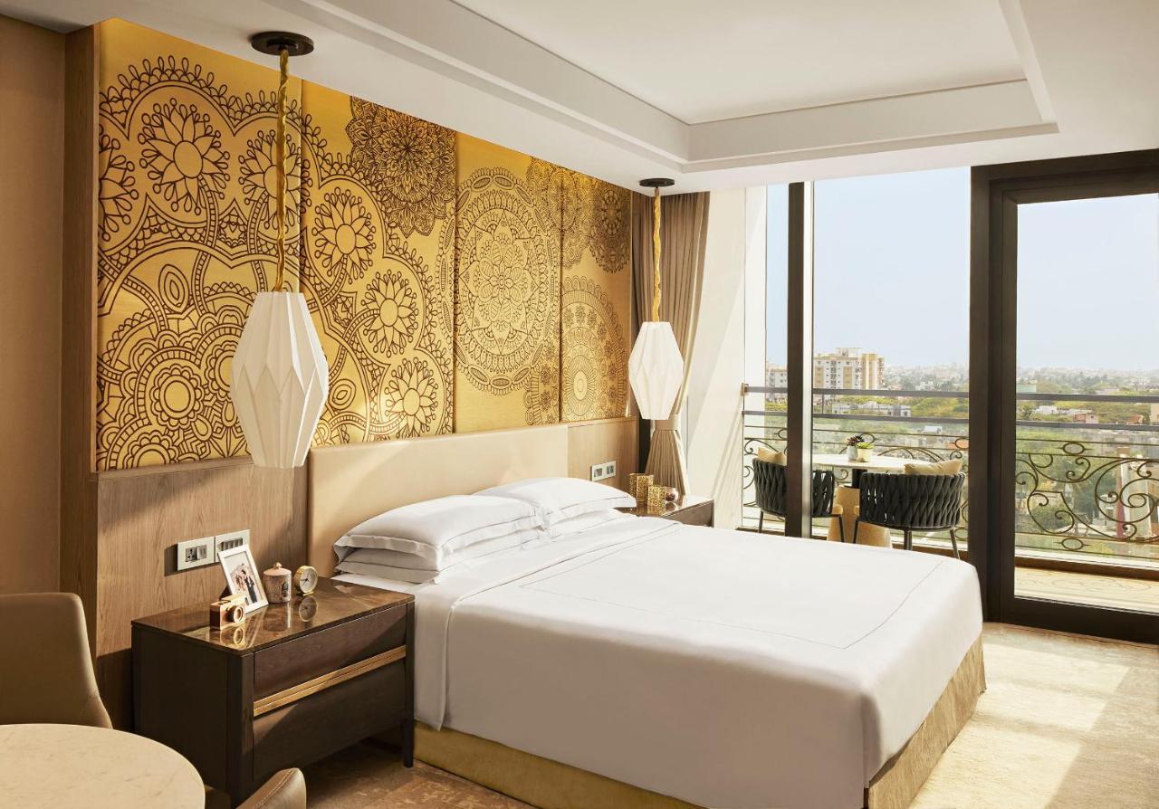 Hotel Taj Wellington Mews Čennai Exteriér fotografie